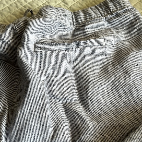 Pure Jill Woven Stripes Tunic Linen Gray Shorts - Picture 3 of 4